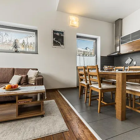 Mountain Polana דירה