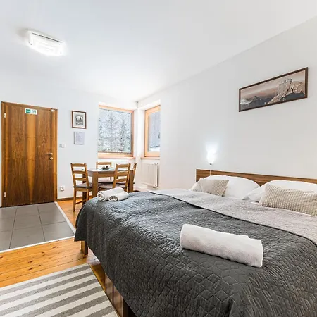 Mountain Polana דירה *